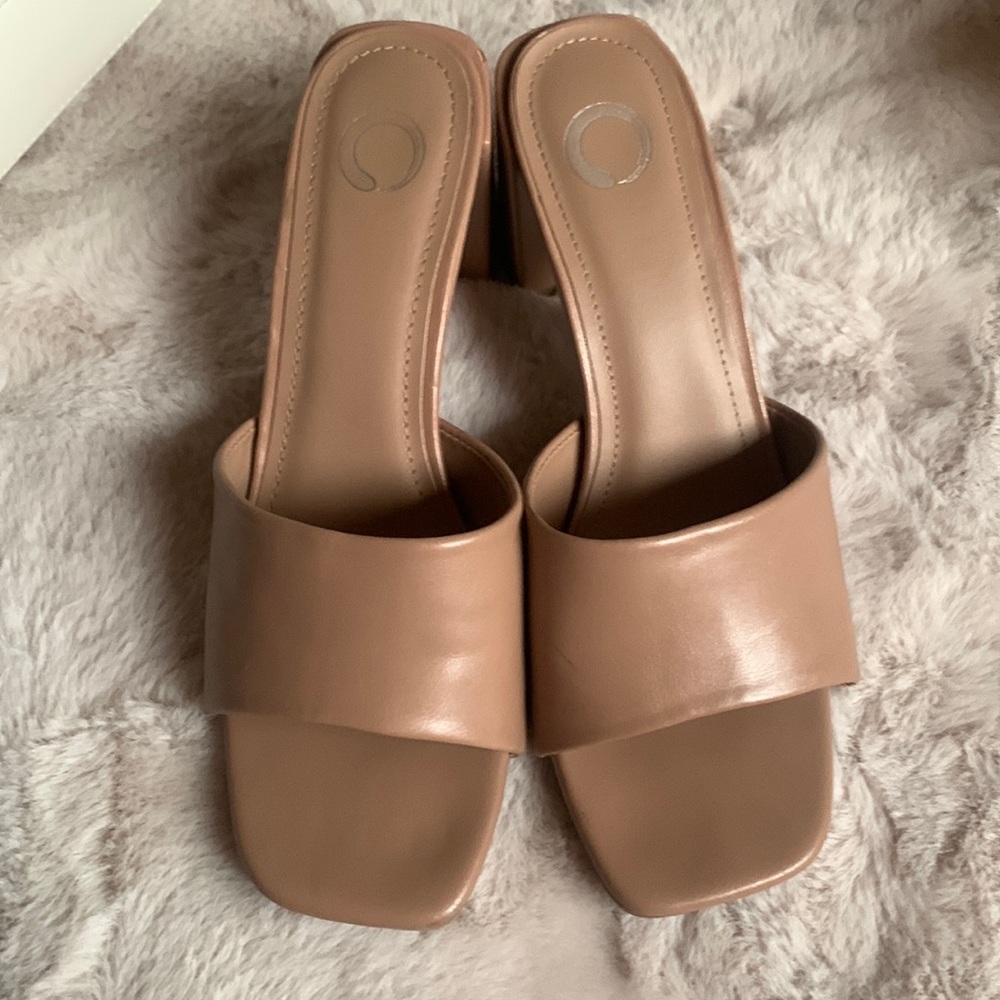 journee collection nude slides